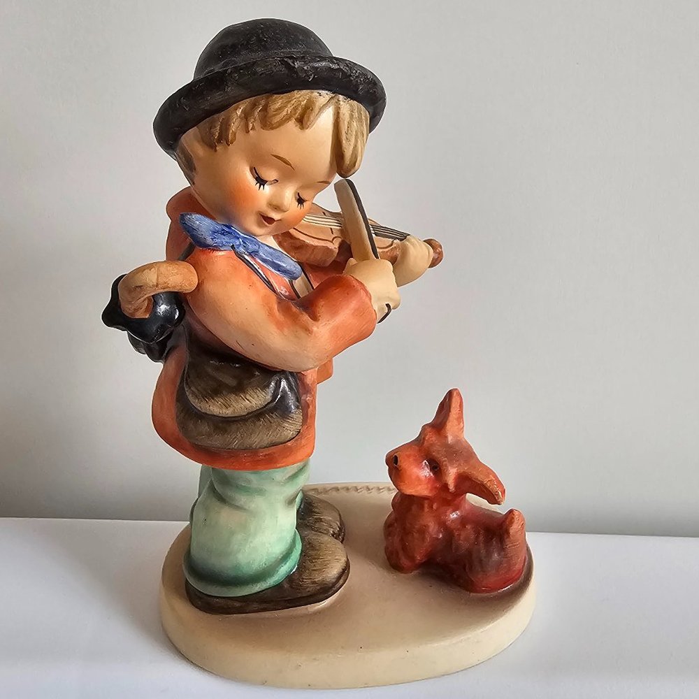 HUMMEL 'Puppy Love' figurine- Boy playing violin for dog- excellent condition!